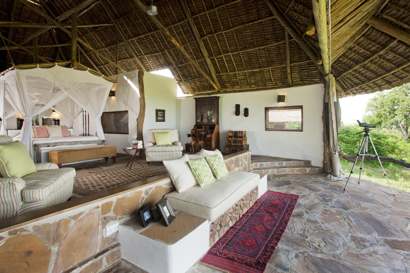 Traditionelles afrikanisches Wohnzimmer in einer Lodge in Afrika