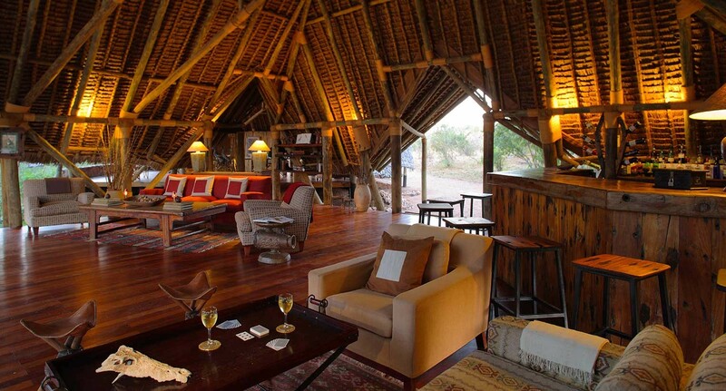 Ein traditionelles Wohnzimmer eines afrikanischen Camps